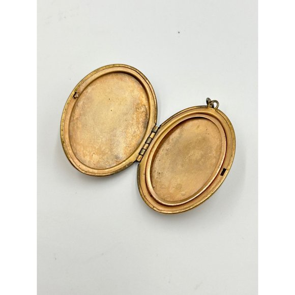 Vintage Genuine Carved Cameo Locket Pendant Gold Tone Pic Photo Holder Jewelry - Picture 8 of 12